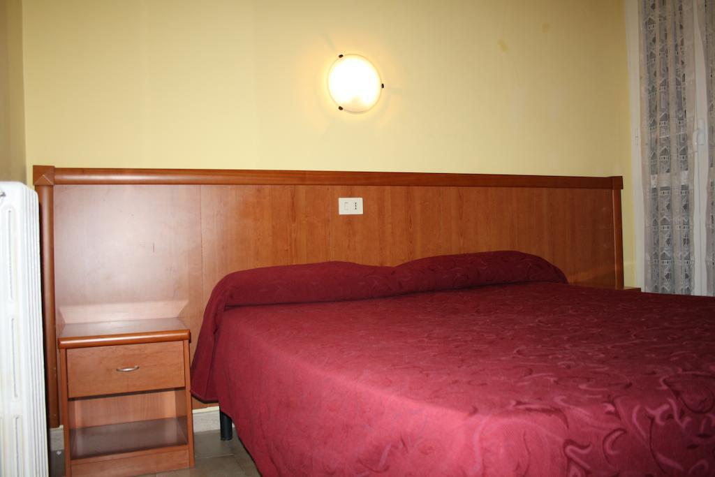 Hotel Eurorooms Rome Exterior photo